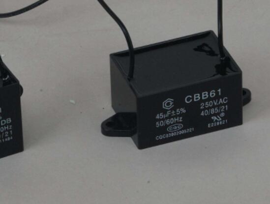 近日中國(guó)質(zhì)量認(rèn)證中心公布了抑制電源電磁干擾用固定電容器新規(guī)細(xì)則，這些電容器和電阻器-電容器組件將用于電氣和電子設(shè)備，并跨接到電源線，且電源線之間的電壓不超過500V直流或交流有效值，或任一電源線與地之間的電壓不超過250V直流或交流有效值，頻率不超過100Hz，中國(guó)質(zhì)量認(rèn)證中心(英文縮寫CQC)于近日修訂了CQC11-471112-2015《抑制電源電磁干擾用固定電容器安全認(rèn)證規(guī)則》。一、涉及的認(rèn)證產(chǎn)品抑制電源電磁干擾用固定電容器，申請(qǐng)類別產(chǎn)品小類：001038