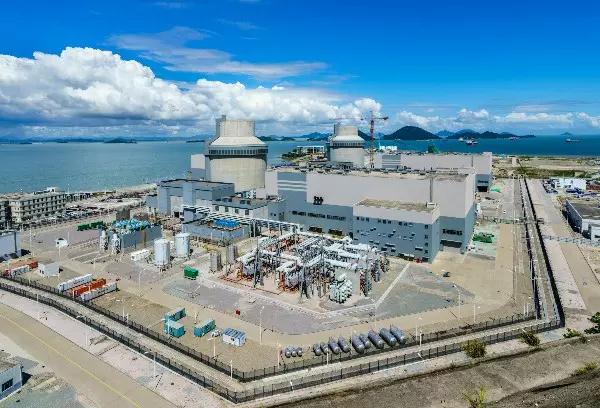 2017年9月2日14時(shí)，AP1000依托項(xiàng)目三門核電2號(hào)機(jī)組一回路水壓試驗(yàn)完成。一回路水壓試驗(yàn)?zāi)康氖球?yàn)證核電廠一回路壓力邊界（包括一回路管道焊縫和設(shè)備，及其相連系統(tǒng)的高壓部分）的完整性和密封性