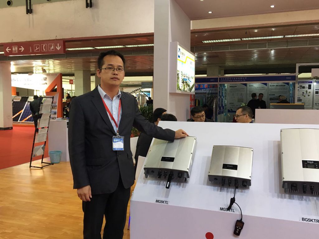 （記者 康博）縱觀當(dāng)下市場(chǎng)，集中式光伏電站趨于飽和增速放緩，“光伏入戶、全民參與”的“全民光伏”概念逐步普及，分布式光伏儼然成為行業(yè)的“風(fēng)口”。各大光伏企業(yè)紛紛試水，或推產(chǎn)品，或推電站解決方案